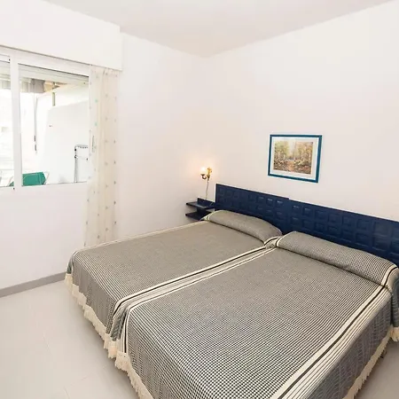 Esmeralda 212B - Apartment On The Beach, Calpe Апартаменты *